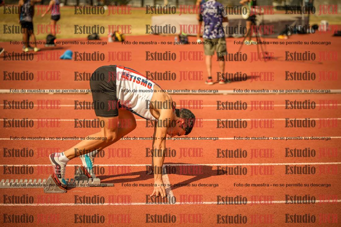 Fotos de los 400 m llanos de varones