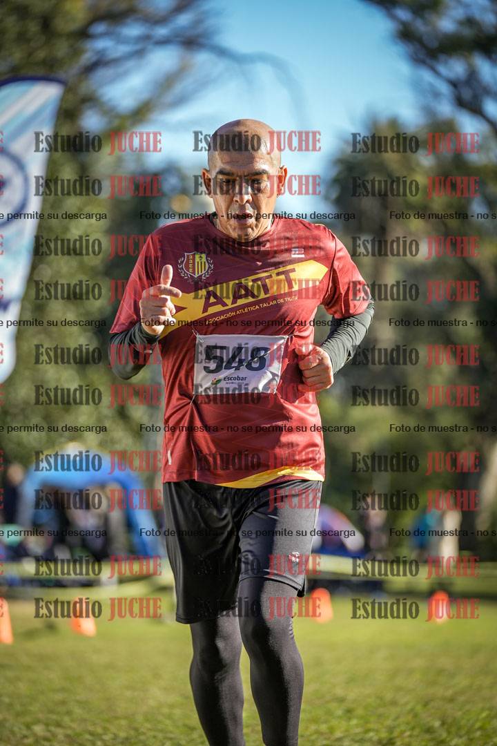 Fotos de la llegada del cross de 4000 m - varones