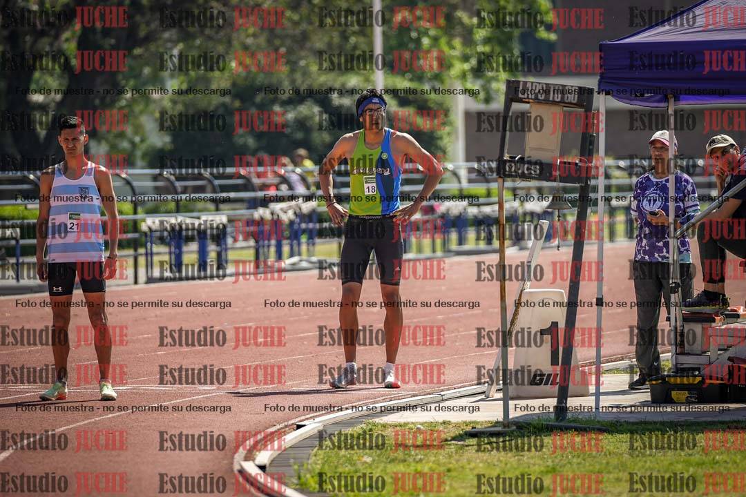 Fotos de los 800 m llanos de varones