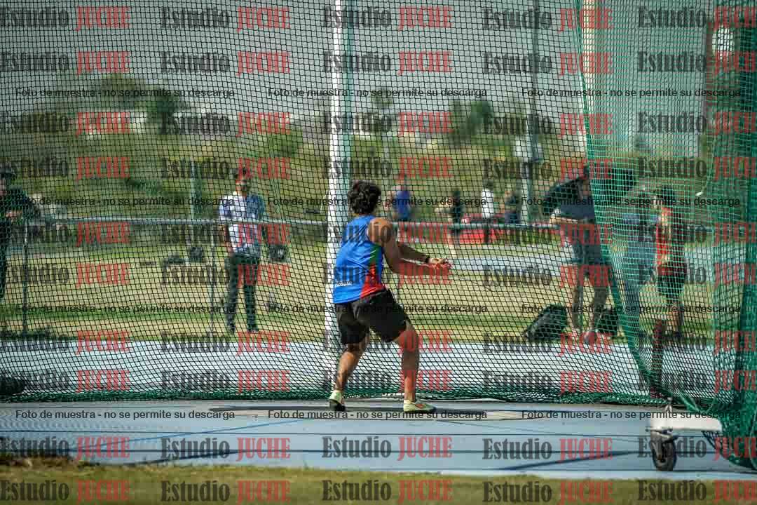 Fotos del lanzamiento de martillo de varones