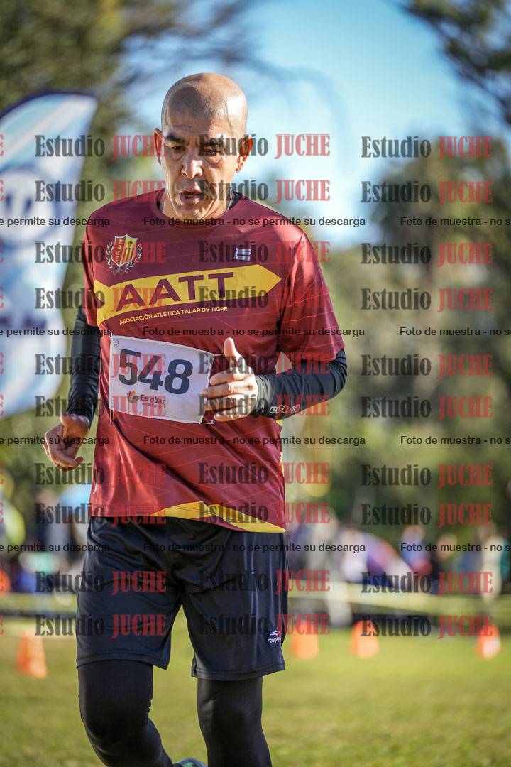 Fotos de la llegada del cross de 4000 m - varones