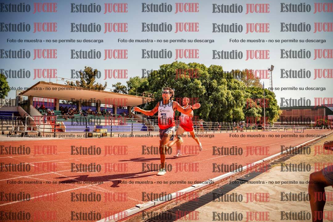 Fotos de los 3000 m llanos de varones