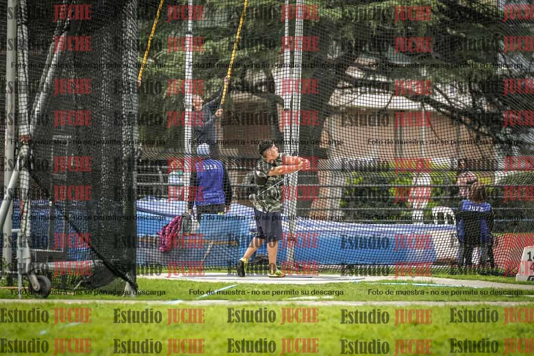Fotos del lanzamiento de martillo de varones