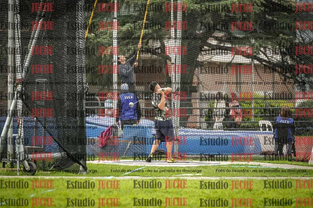 Fotos del lanzamiento de martillo de varones