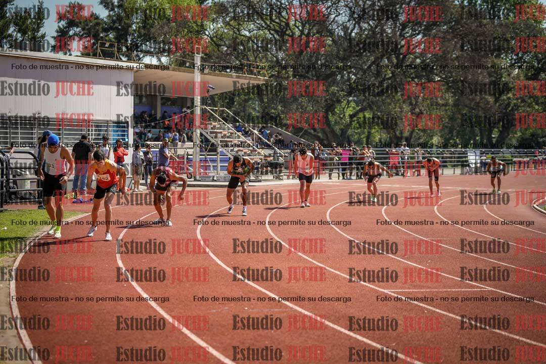 Fotos de los 800 m llanos de varones