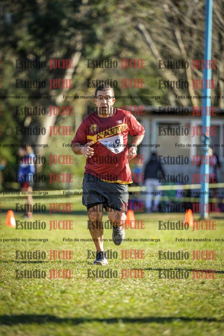 Fotos de la llegada del cross de 4000 m - varones