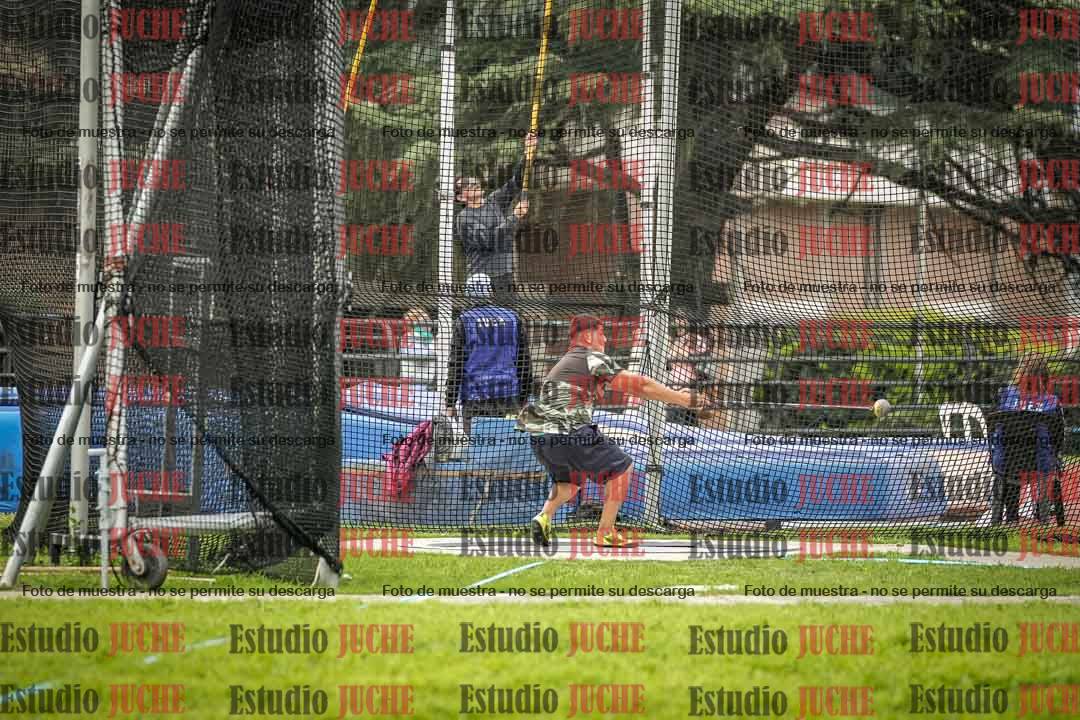 Fotos del lanzamiento de martillo de varones
