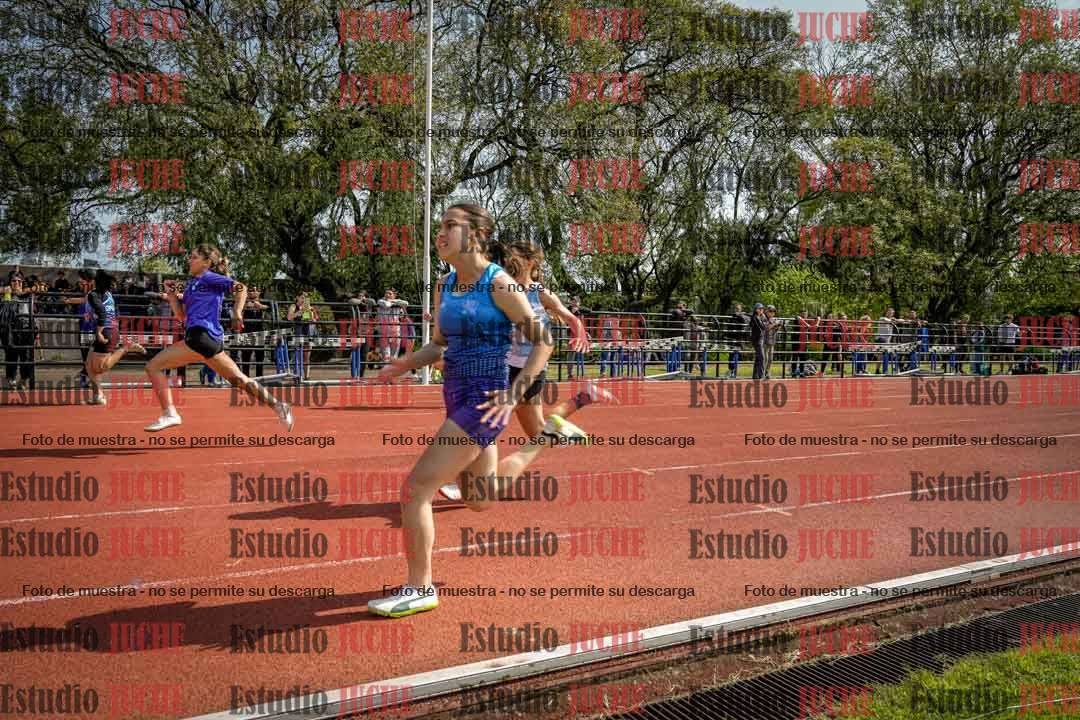 Fotos de los 80 m llanos de mujeres