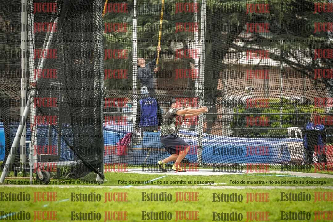 Fotos del lanzamiento de martillo de varones