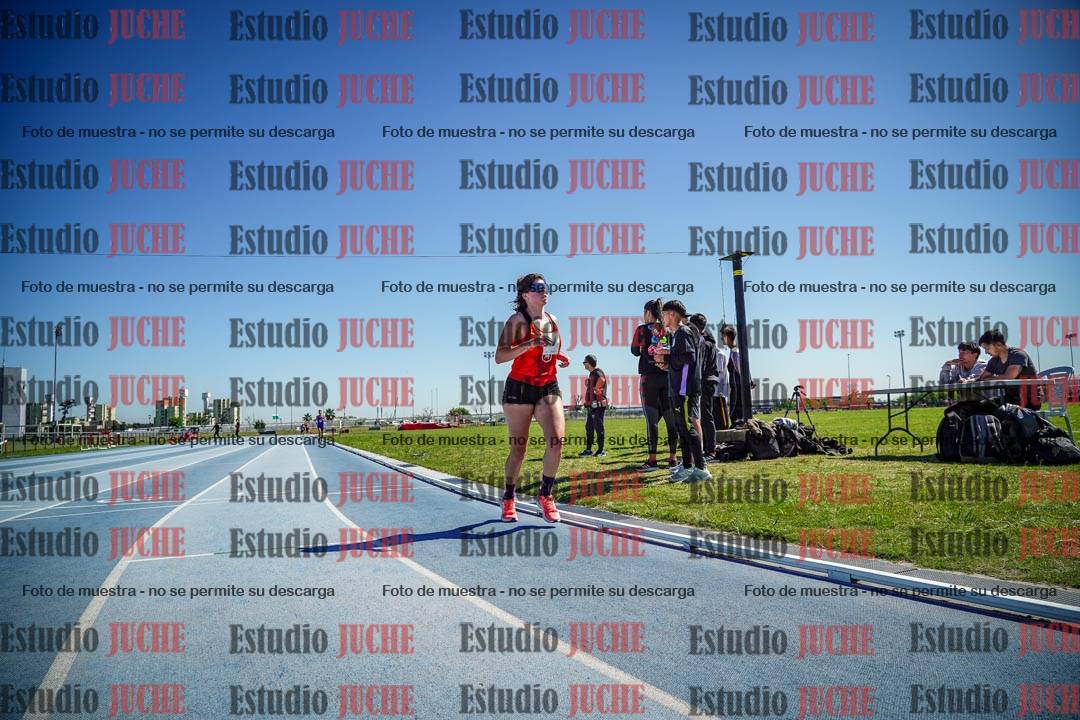 Fotos de los 5000 m de mujeres y varones - serie 2