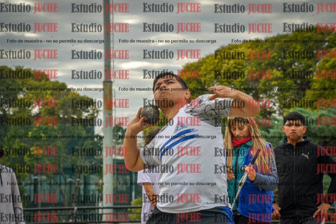 Fotos del lanzamiento de bala de varones