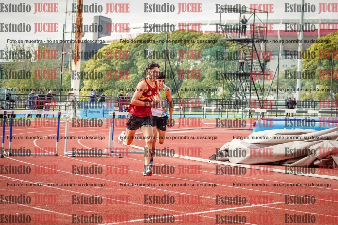 Fotos de los 400 m con vallas de varones