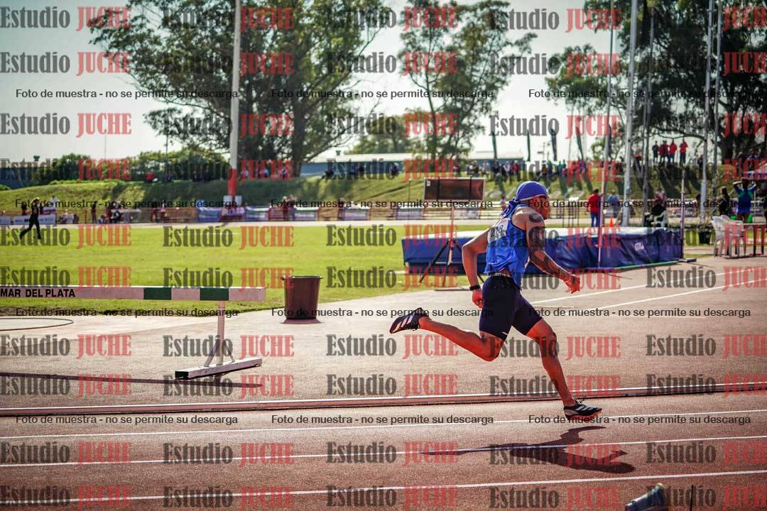 Fotos de los 400 m llanos de varones