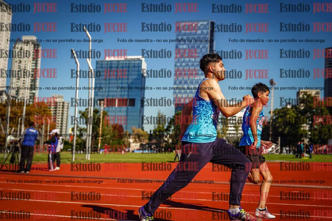 Fotos de los 200 m llanos de varones