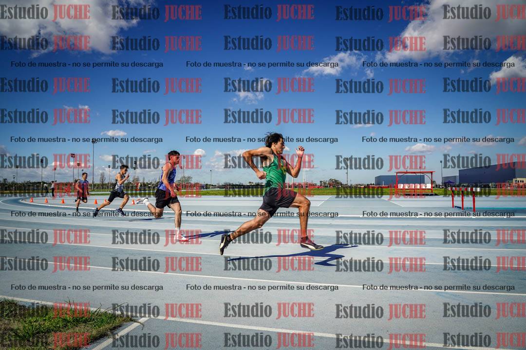 Fotos de los 200 m llanos de varones