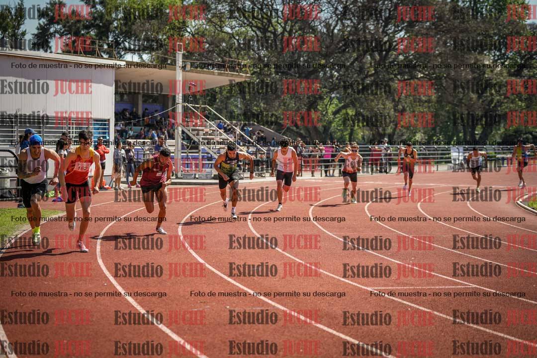Fotos de los 800 m llanos de varones
