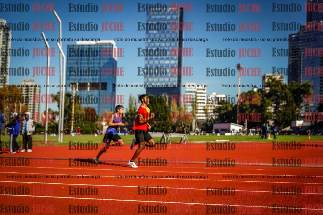 Fotos de los 200 m llanos de varones