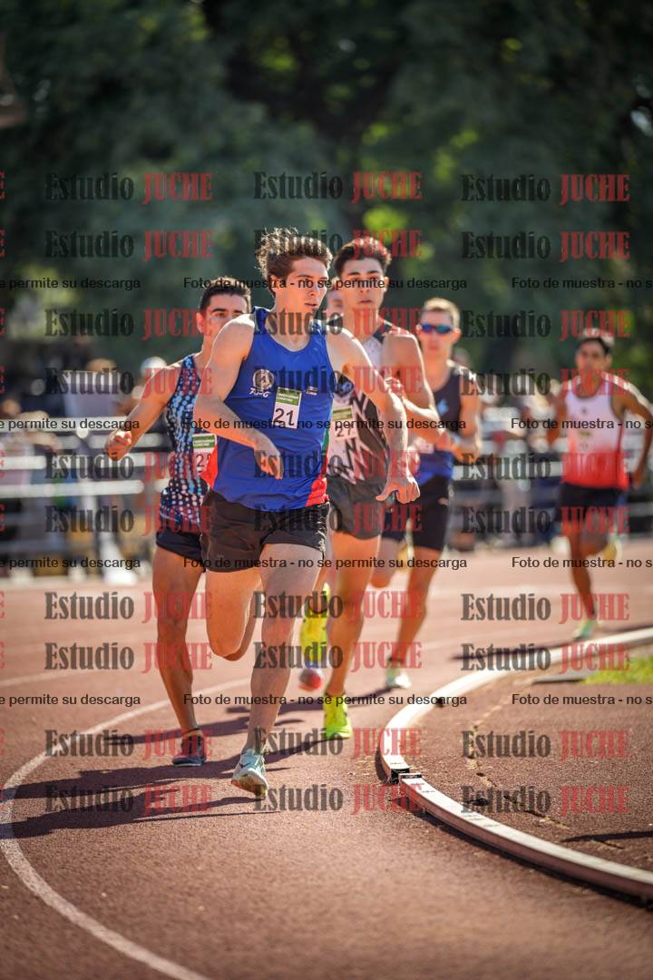 Fotos de los 800 m llanos de varones