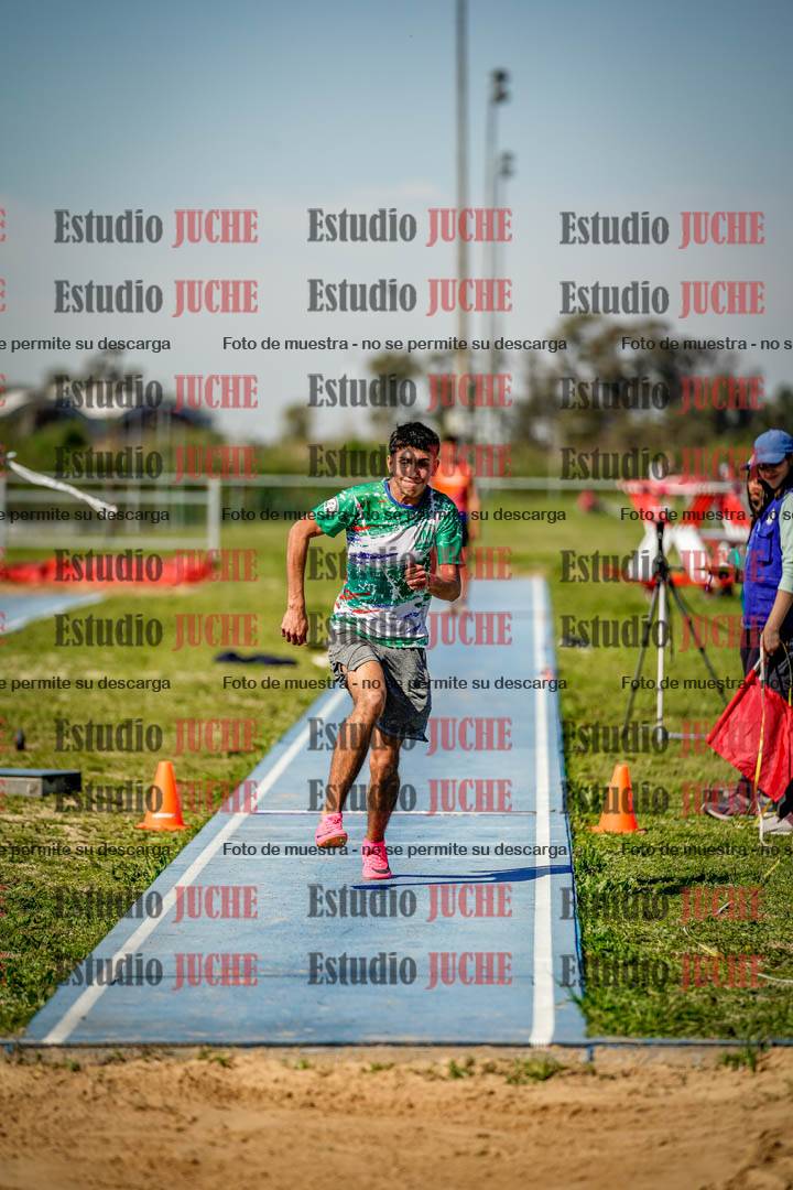Fotos del salto triple de varones