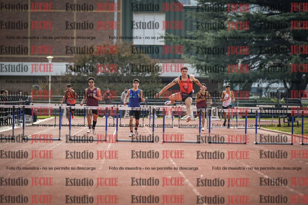 Fotos de los 400 m con vallas de varones
