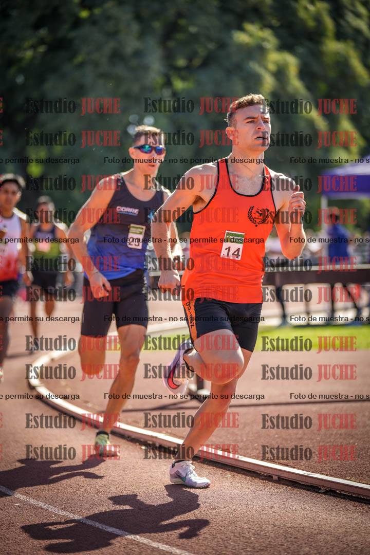 Fotos de los 800 m llanos de varones