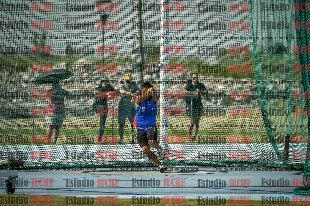 Fotos del lanzamiento de martillo de varones