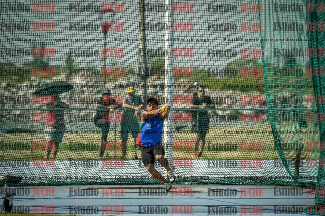 Fotos del lanzamiento de martillo de varones