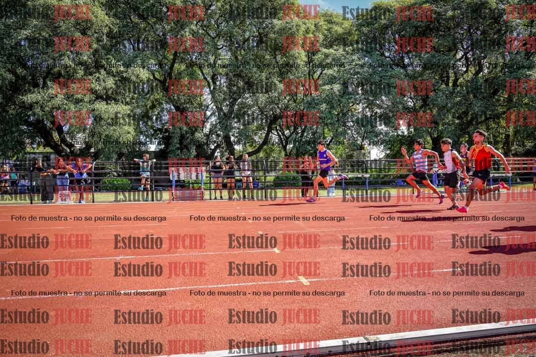 Fotos de los 100 m llanos de varones