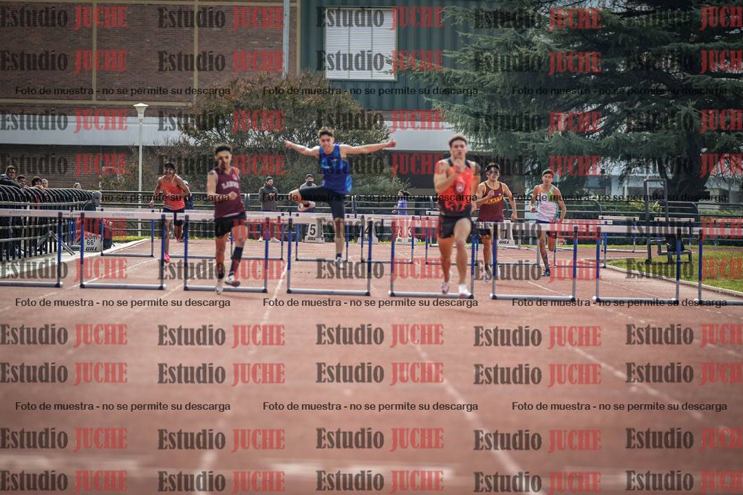 Fotos de los 400 m con vallas de varones