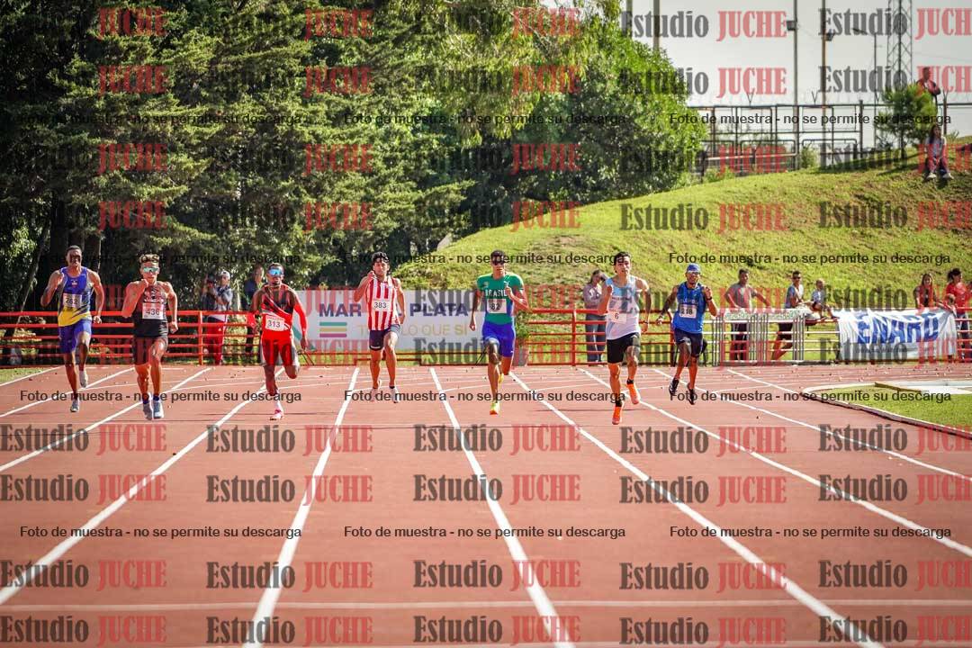 Fotos de los 400 m llanos de varones