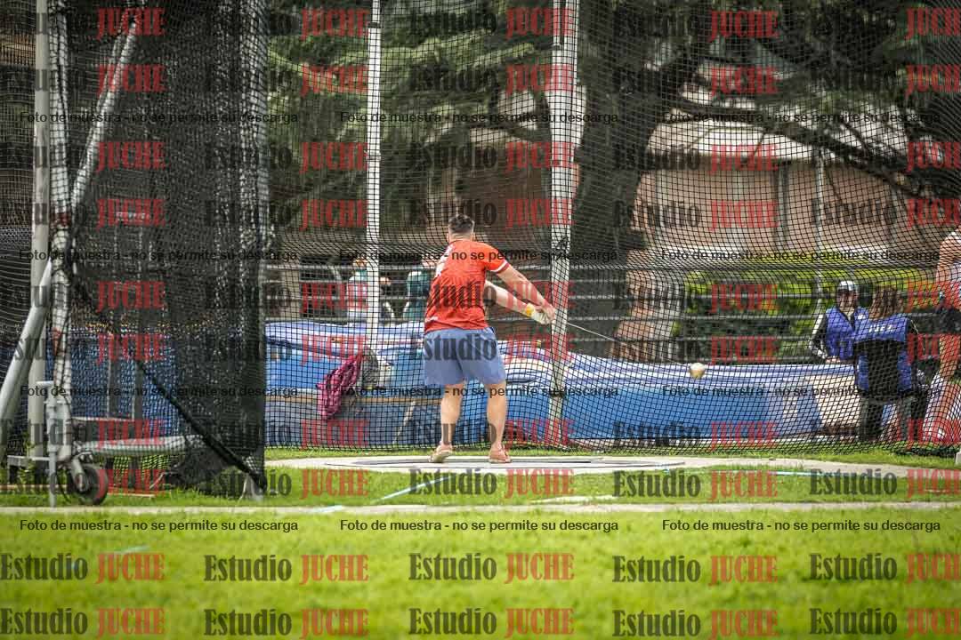 Fotos del lanzamiento de martillo de varones