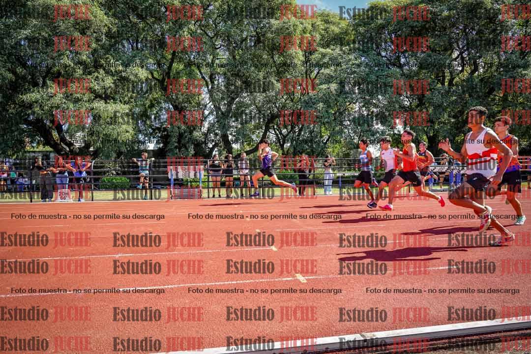 Fotos de los 100 m llanos de varones