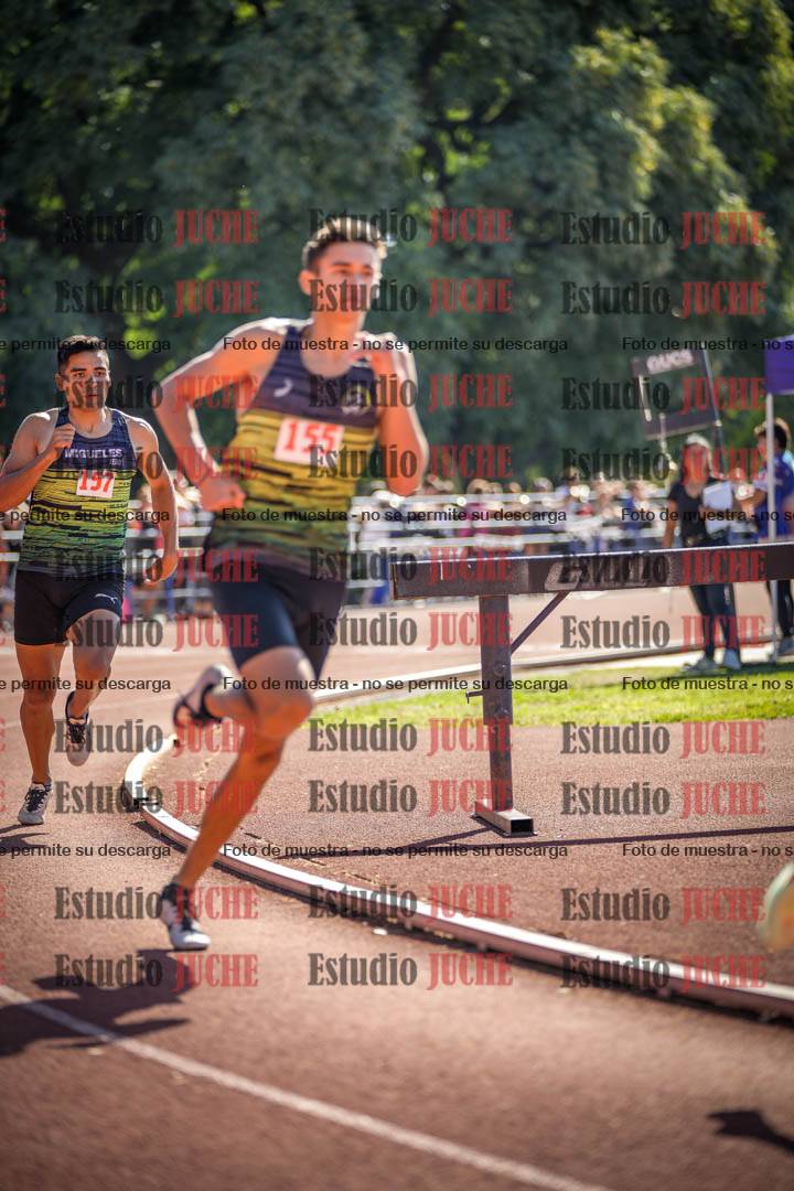 Fotos de los 800 m llanos de varones