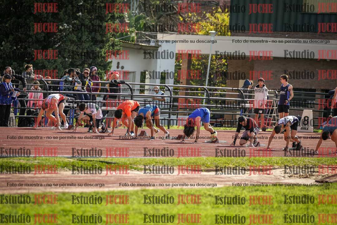 Fotos de los 100 m llanos de varones