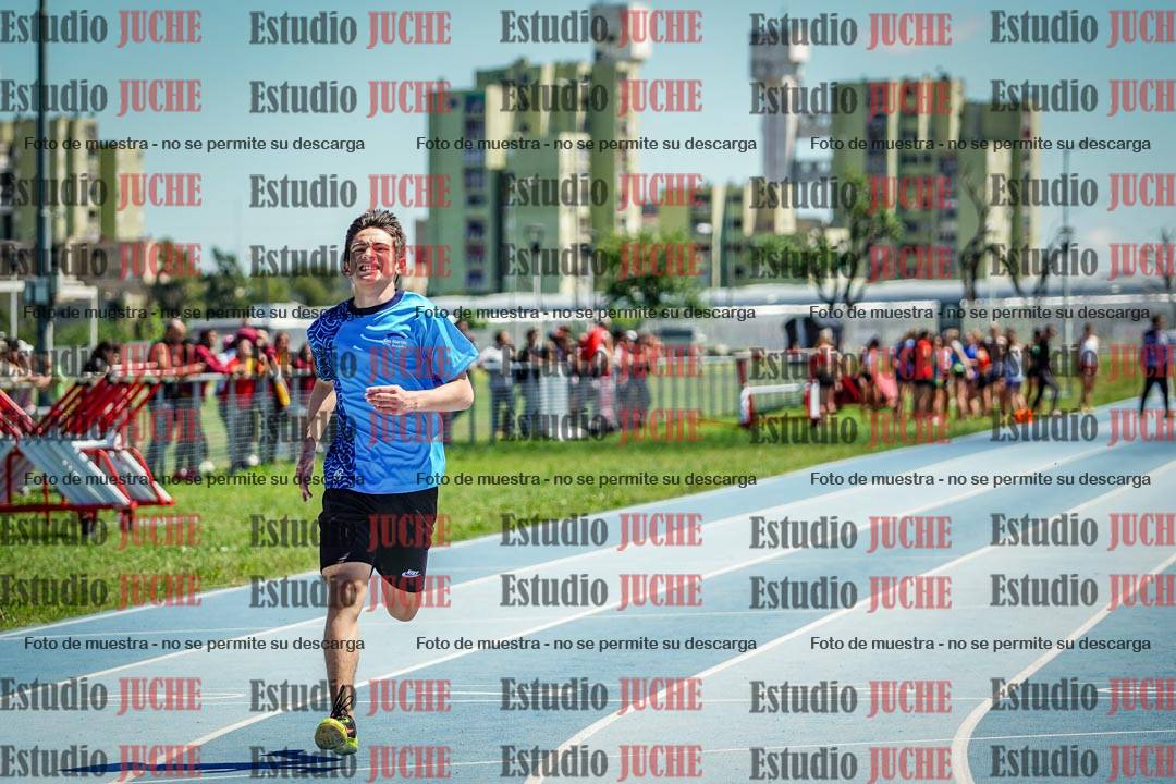 Fotos de los 200 m llanos de varones