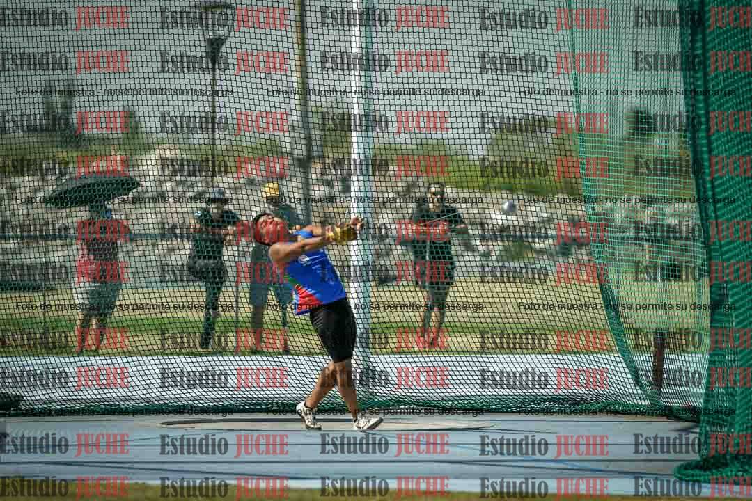 Fotos del lanzamiento de martillo de varones