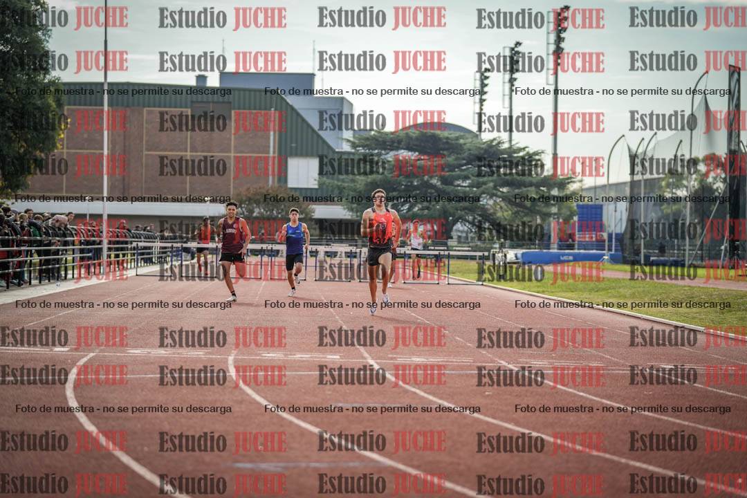 Fotos de los 400 m con vallas de varones