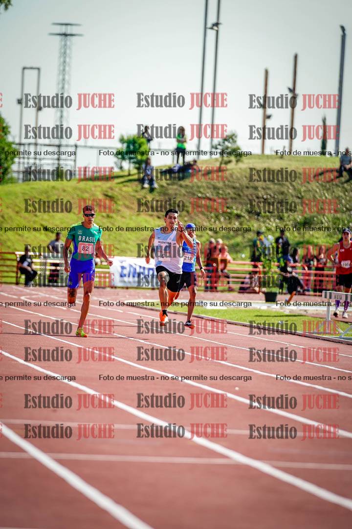 Fotos de los 400 m llanos de varones