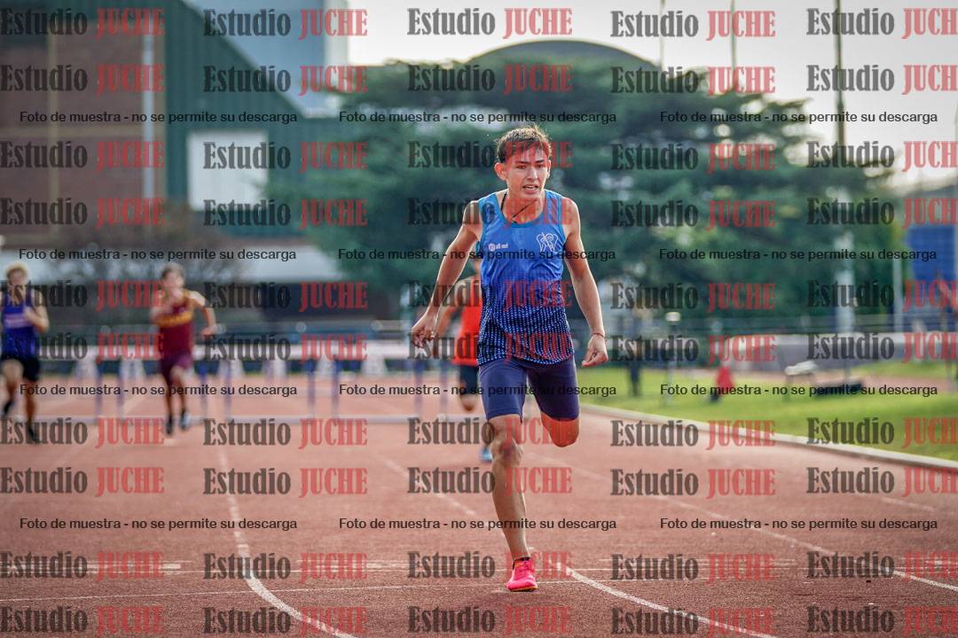 Fotos de los 400 m con vallas de varones