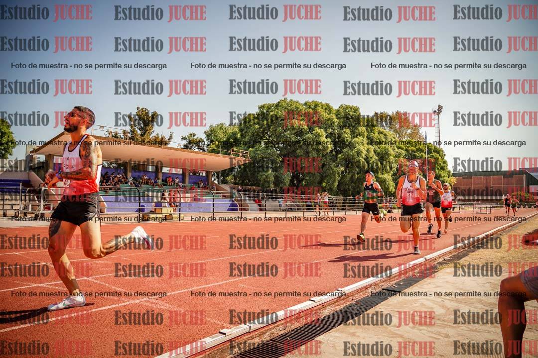 Fotos de los 3000 m llanos de varones