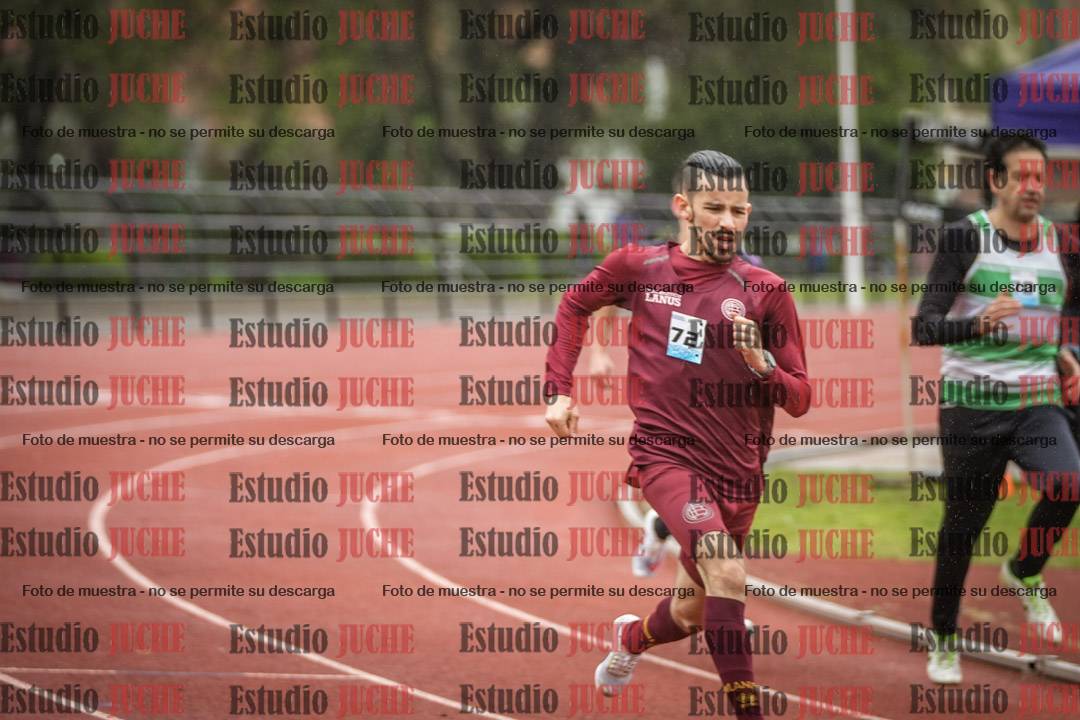 Fotos de los 800 m llanos de varones