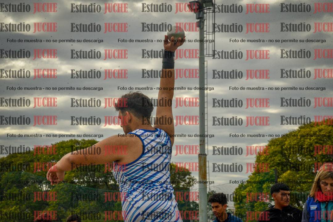 Fotos del lanzamiento de bala de varones