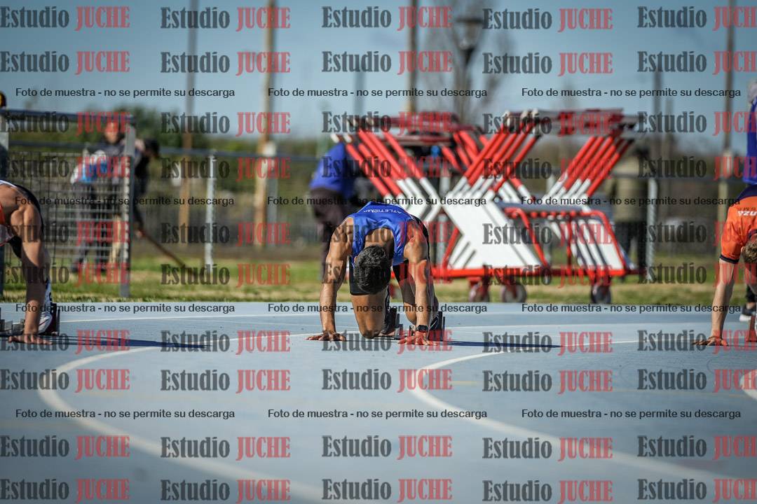 Fotos de los 200 m llanos de varones