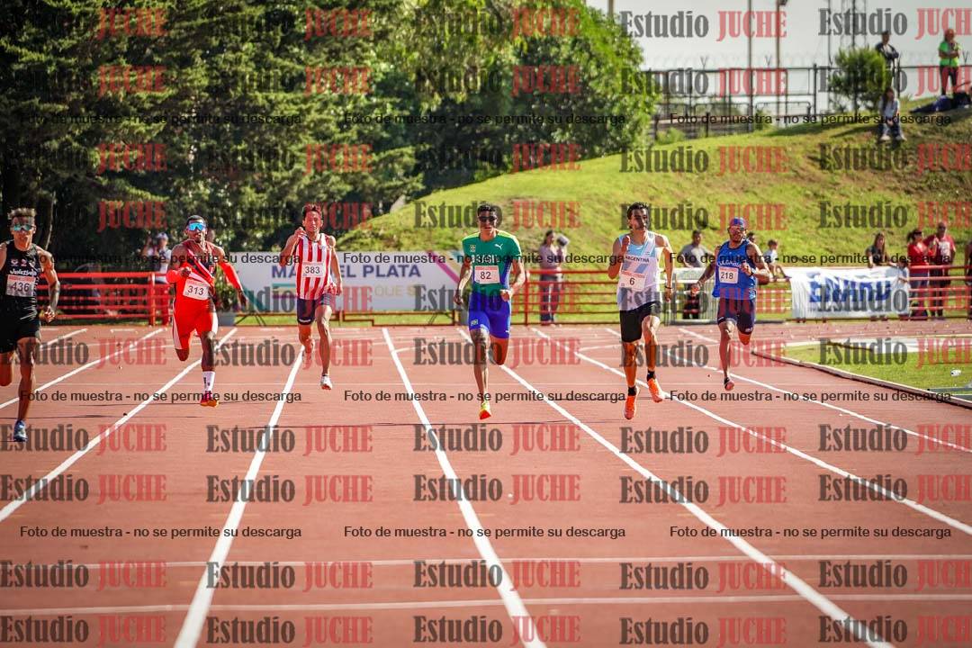 Fotos de los 400 m llanos de varones