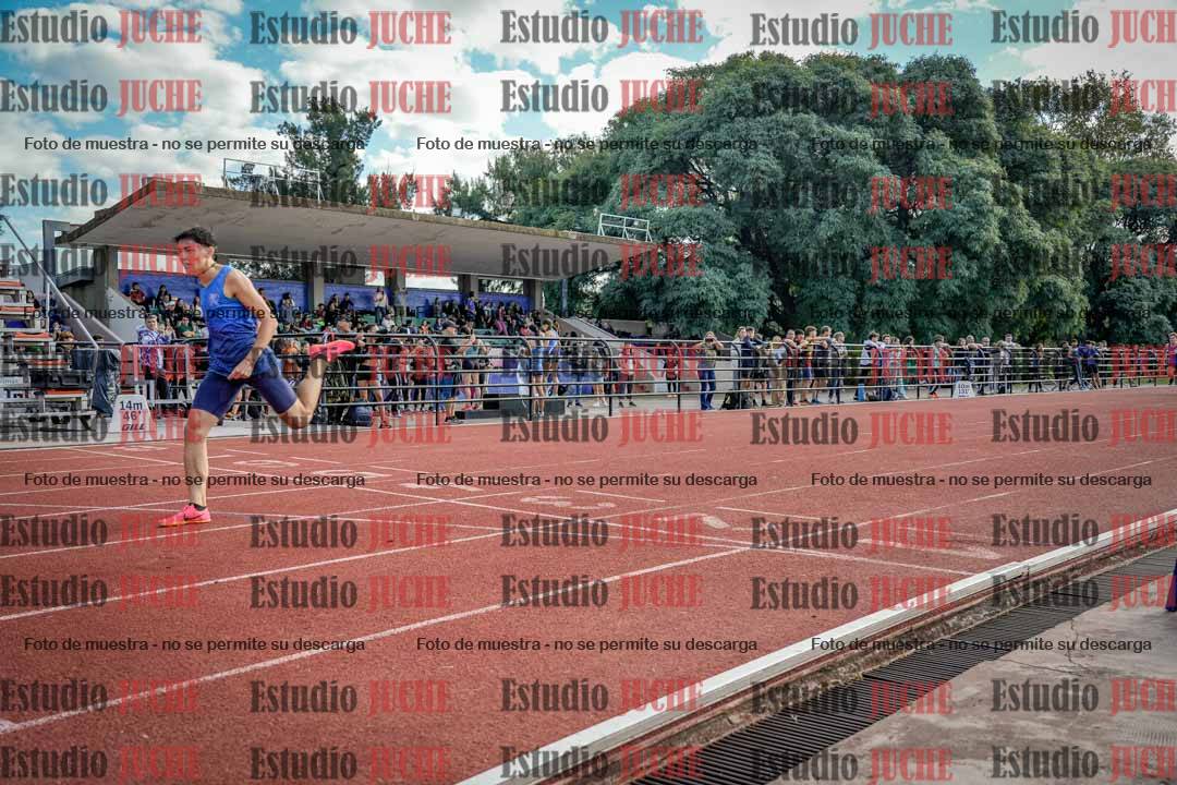 Fotos de los 400 m con vallas de varones