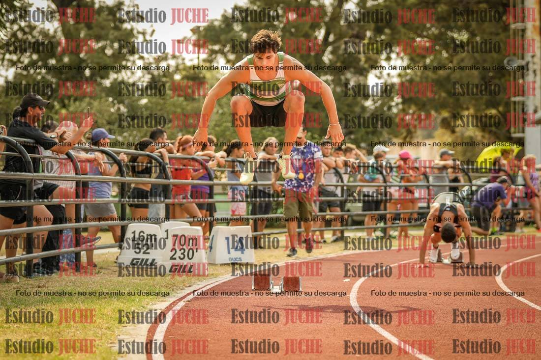 Fotos de los 400 m llanos de varones