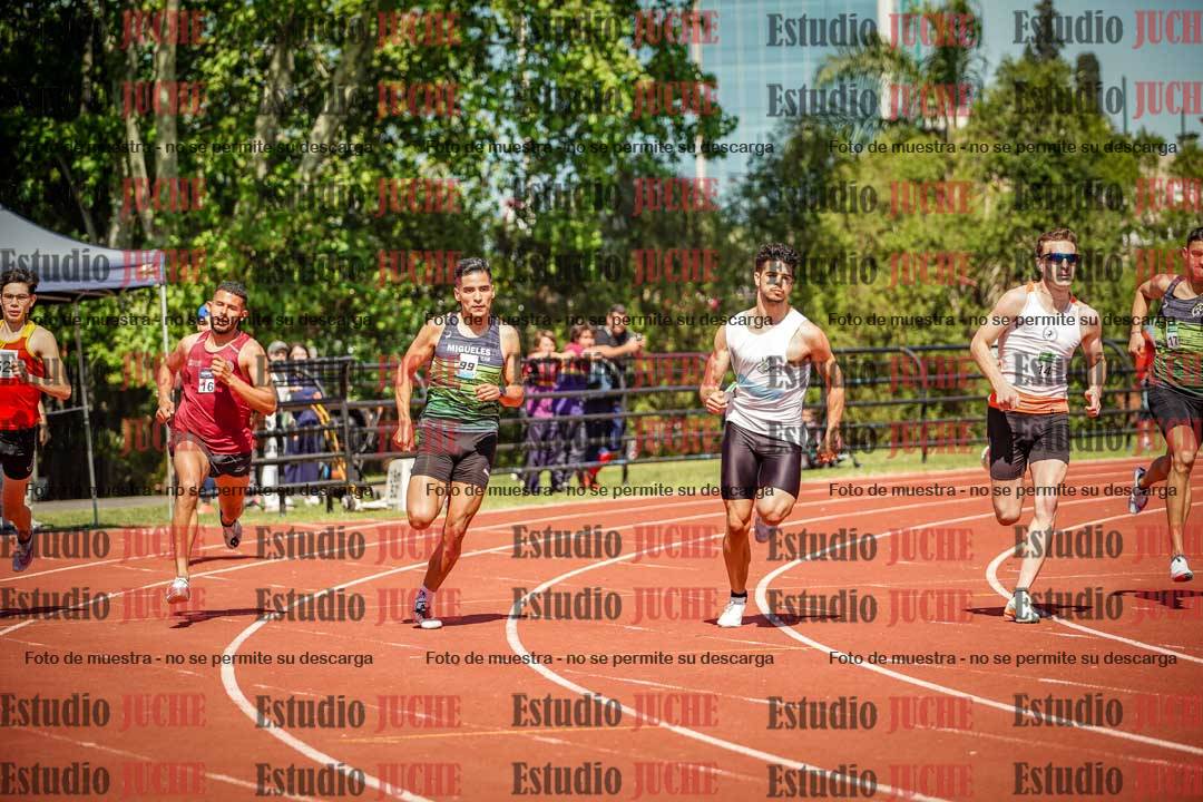 Fotos de los 800 m llanos de varones