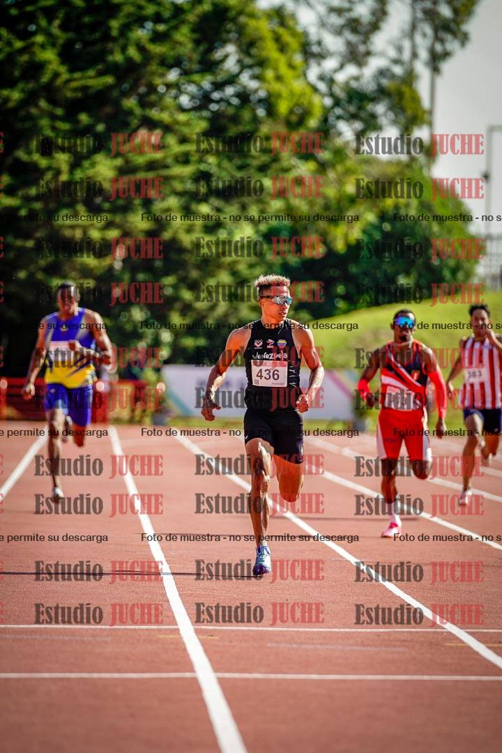 Fotos de los 400 m llanos de varones