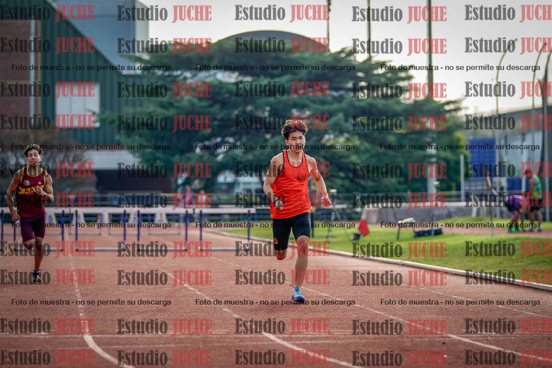 Fotos de los 400 m con vallas de varones