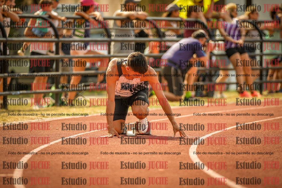 Fotos de los 400 m llanos de varones